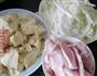 白菜炖冻豆腐的做法图解1