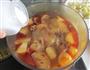 牛腩炖萝卜的做法图解9