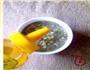 绿豆莲子薏米粥的做法图解6