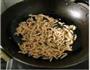 榨菜香干炒肉丝的做法图解4