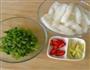 雪菜炒墨鱼的做法图解1
