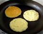 鸡蛋豆渣饼的做法图解3