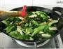 芥菜熇笋的做法步骤5