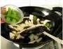 枸杞木耳炒山药的做法步骤3