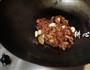 草菇炒鸡腿肉的做法图解7