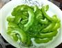 清炒苦瓜的做法图解1