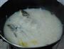 鲫鱼萝卜汤的做法图解5
