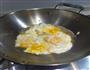农家小炒鸭蛋的做法图解5