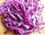 炝拌粉丝紫甘蓝的做法图解1