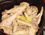 松茸炖鸡的做法图解3