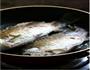 豆芽鲫鱼汤的做法图解3