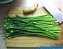 墨鱼仔韭菜花的做法图解1