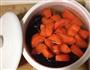 红萝卜木耳排骨汤的做法图解3