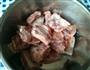白萝卜烧排骨的做法图解1