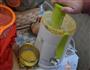 自闭症儿童果蔬汁的做法图解2