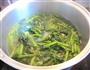 新鲜带子菠菜的做法图解3