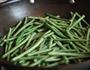 手撕长豆角的做法图解1