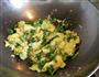 香菜炒笨鸡蛋的做法图解7