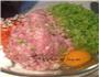 芹菜鲜肉水饺的做法图解2