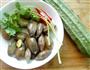 花蛤蒸丝瓜的做法图解1