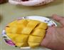 巧切芒果的做法图解5