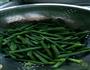 干煸豆角的做法图解1