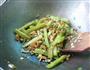 清火解暑-干煸苦瓜的做法图解5