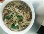 肉丝白菜汤面的做法图解1