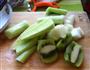 猕猴桃黄瓜香瓜汁的做法步骤2