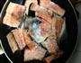 煎三文鱼骨的做法图解1
