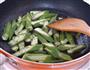 秋葵炒肉的做法图解4