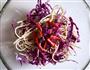 油泼紫甘蓝豆腐丝的做法图解2