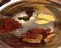 红枣杞子山药乌鸡汤的做法图解3