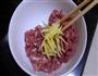 韭花炒肉的做法图解1