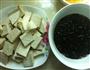红烧紫菜豆腐的做法图解1