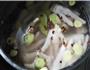 腌泡椒凤爪的做法图解2