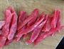 荷兰豆炒腊肠的做法图解2