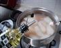 白萝卜鱿鱼干汤的做法图解9
