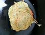 鸡蛋土豆丝饼的做法图解3