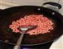 老上海苔条花生的做法图解2