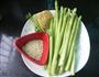 芦笋新口味-柠檬芝麻拌芦笋的做法步骤1