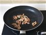 煎炒年糕的做法图解6