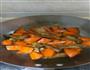 胡萝卜烧小排的做法图解4