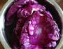 紫甘蓝拌豆腐皮丝的做法图解1