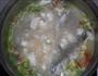 野生鲫鱼萝卜豆腐汤的做法图解3