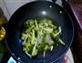 西蓝花炒牛肉的做法图解6