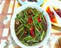 芹菜肉的做法图解1