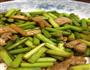 蒜苔炒肉的做法图解1
