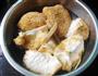 黄芪猴头菇鸡汤的做法图解2