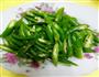 五花肉炒青辣椒加蒜苗的做法图解4